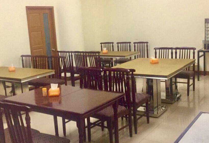 Sicily Hotel   Beijing Railway Station Temple Of Heaven Dongmen Subway Station