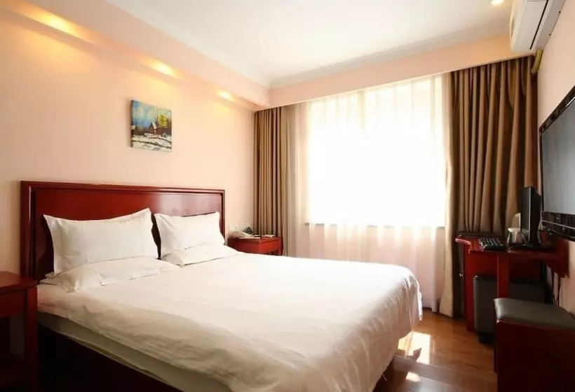 Отель Greentree Inn Beijing Haidian District Xueyuan Road Wudaokou Subway Station Business
