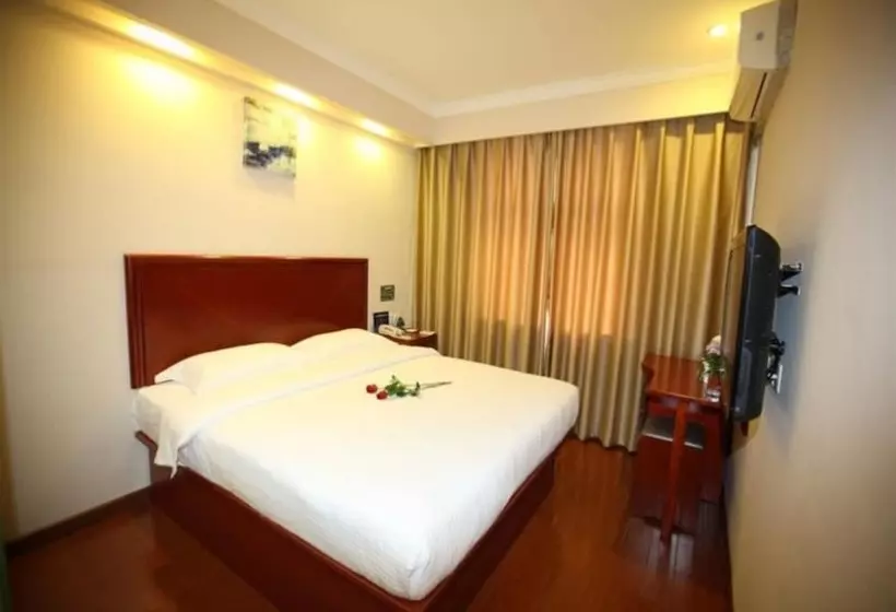Отель Greentree Inn Beijing Haidian District Xueyuan Road Wudaokou Subway Station Business