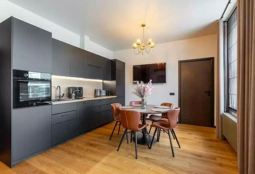 Pärnu Ringi 1 Exclusive City Centre Apartment