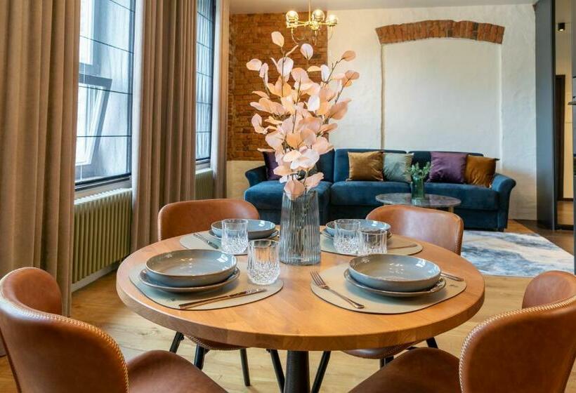 Pärnu Ringi 1 Exclusive City Centre Apartment