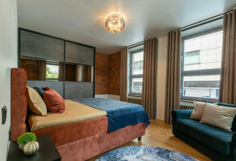 Pärnu Ringi 1 Exclusive City Centre Apartment