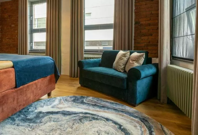 Pärnu Ringi 1 Exclusive City Centre Apartment