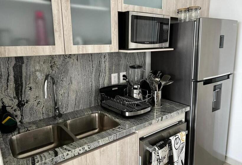 Luxury Condo En Malecón, Alberca Infinity & Jacuzzi