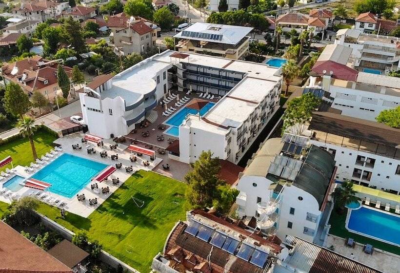 فندق Anya Resort