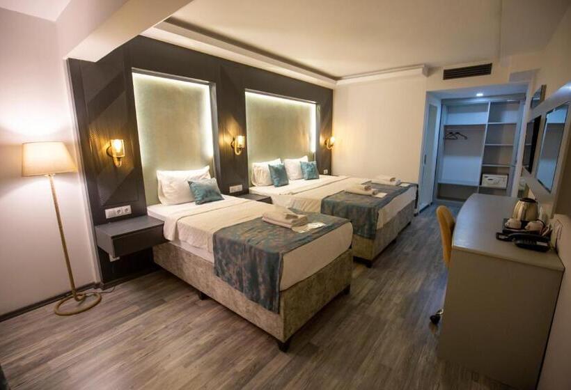 فندق Anya Resort