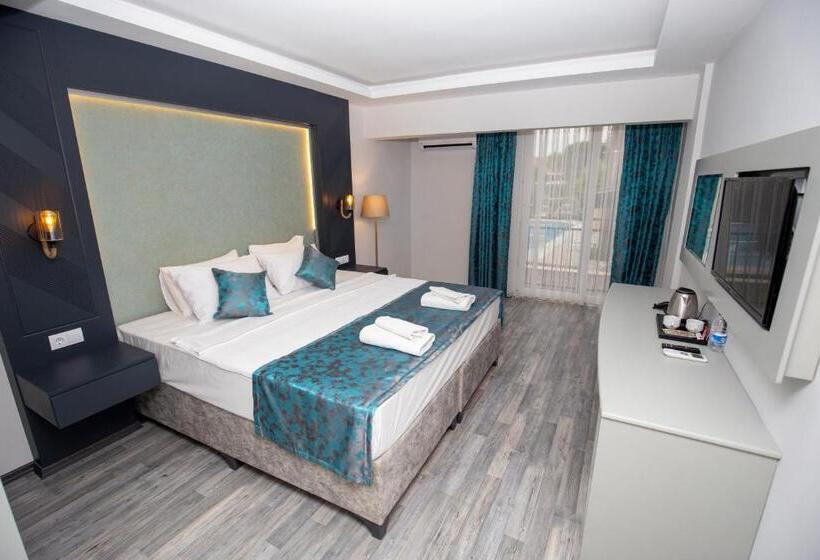 فندق Anya Resort