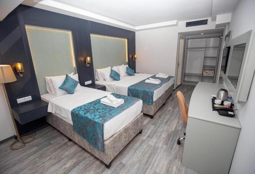 فندق Anya Resort