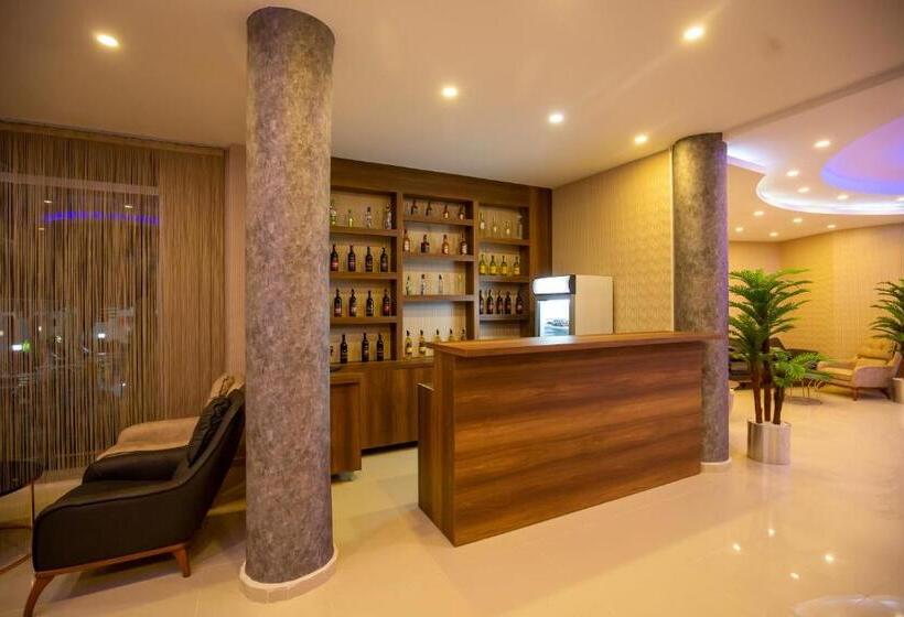 فندق Anya Resort