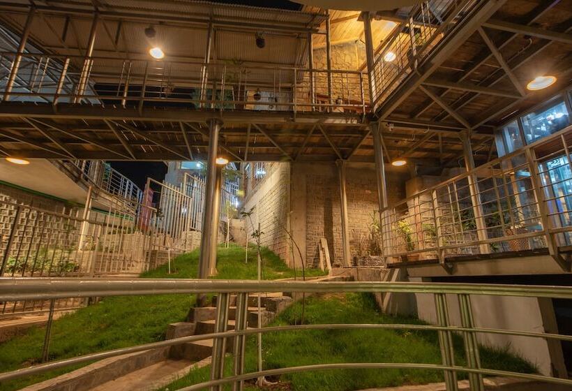 هتل Cecil By Pearl Continental