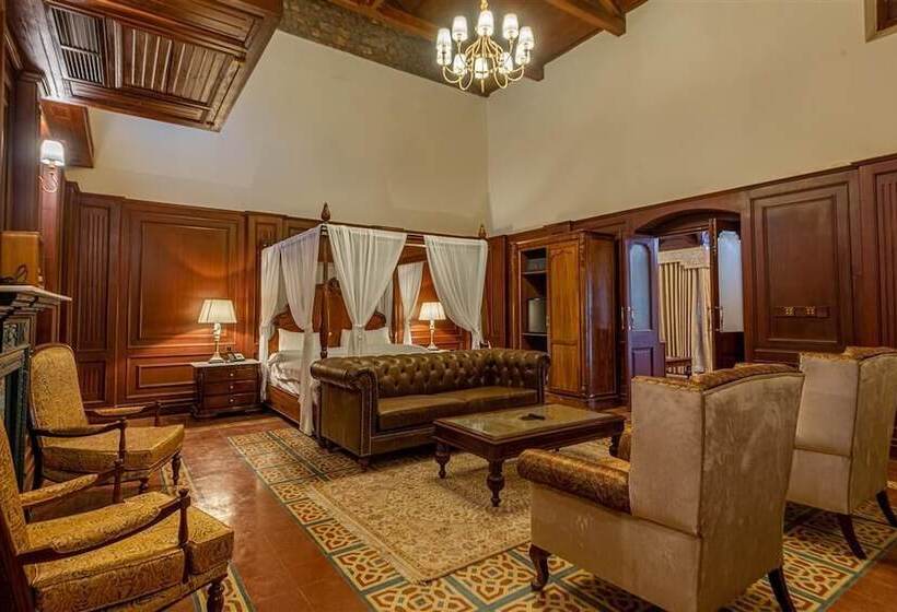 هتل Cecil By Pearl Continental