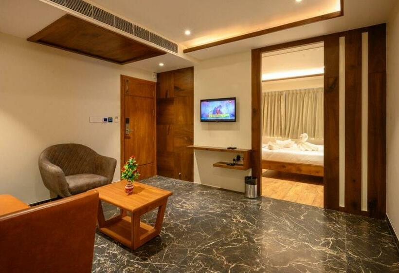 Hotel Chithara Comforts