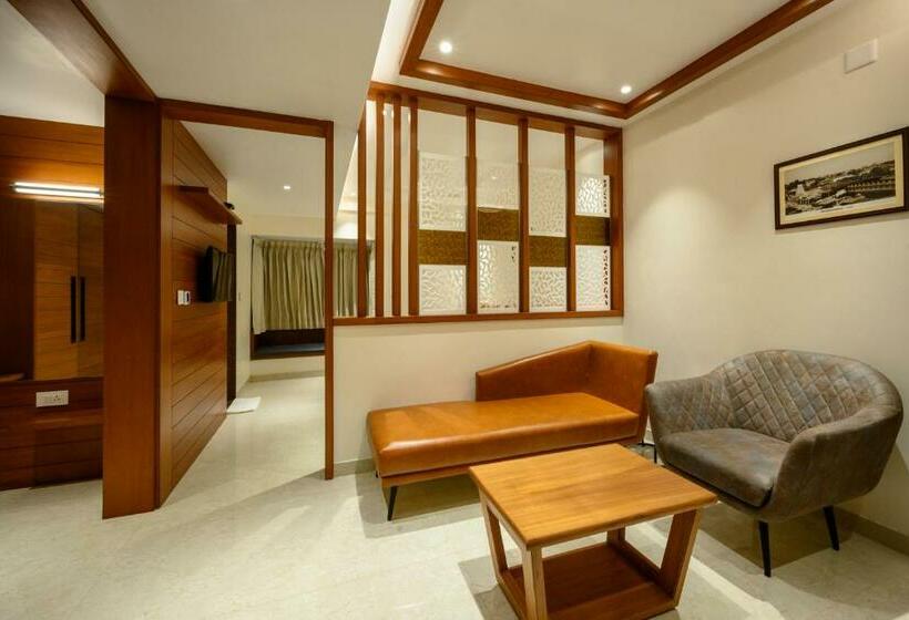 Hotel Chithara Comforts