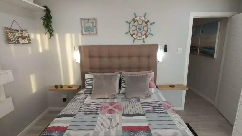 پانسیون Ocean Room @ 66 Fynbos