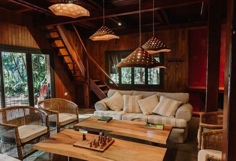 Hotel Overo Lodge & Selva