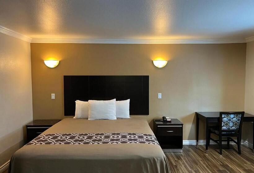 ホテル Walnut Inn & Suites West Covina