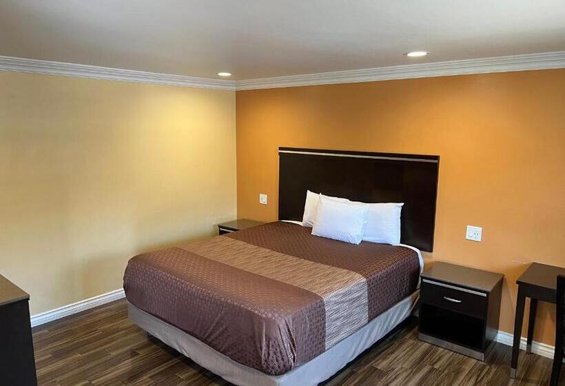ホテル Walnut Inn & Suites West Covina