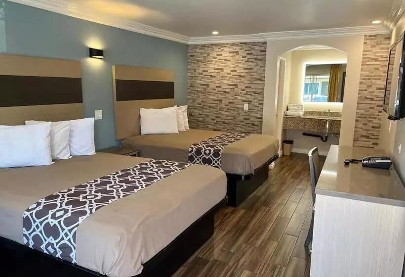 ホテル Walnut Inn & Suites West Covina