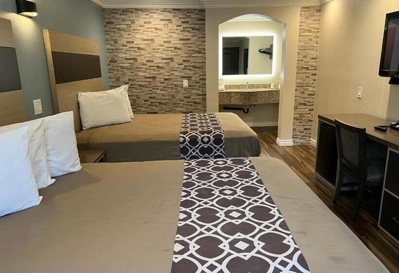 ホテル Walnut Inn & Suites West Covina