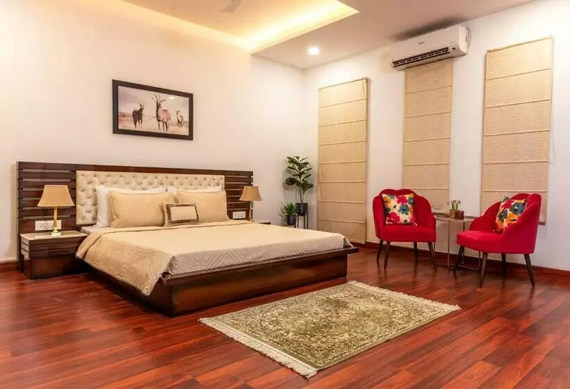 Majatalo Kunwar Villa