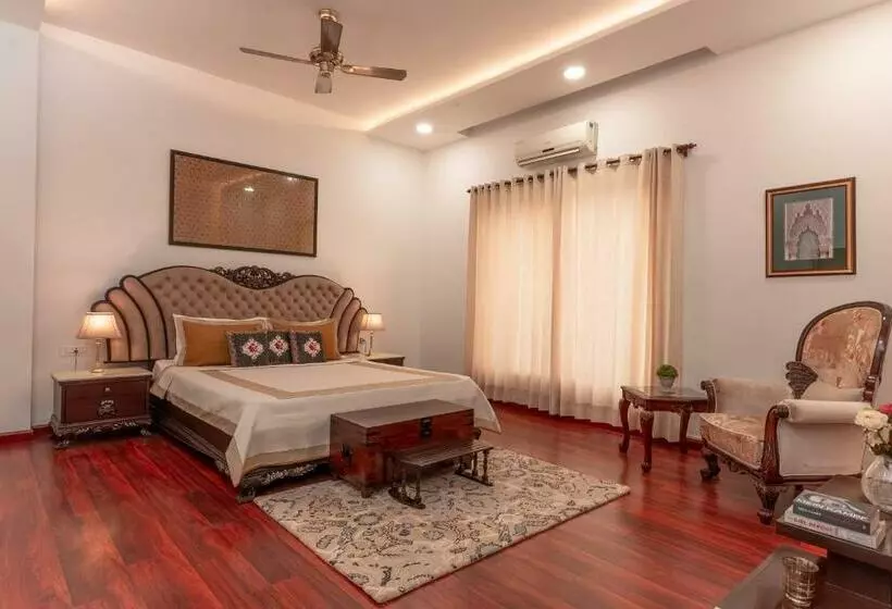 Majatalo Kunwar Villa