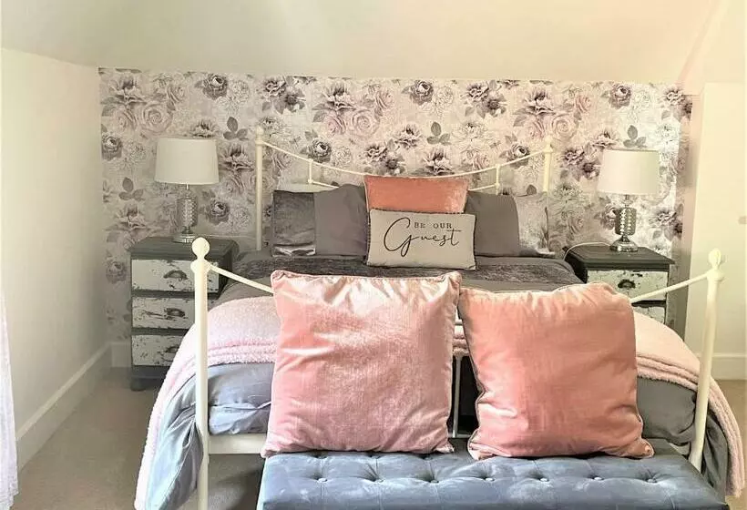 Aamiaismajoitus (B&B) The Dairyman Suite