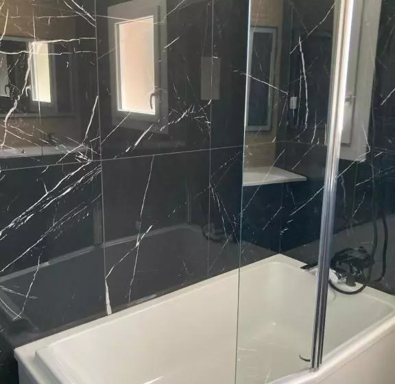 Aamiaismajoitus (B&B) Wine Hôte Chambre D Hôtes