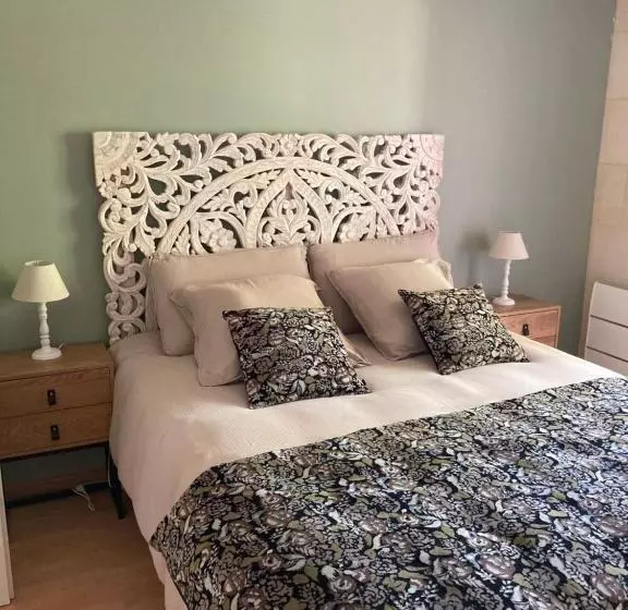 Aamiaismajoitus (B&B) Wine Hôte Chambre D Hôtes