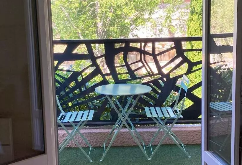 Aamiaismajoitus (B&B) Wine Hôte Chambre D Hôtes