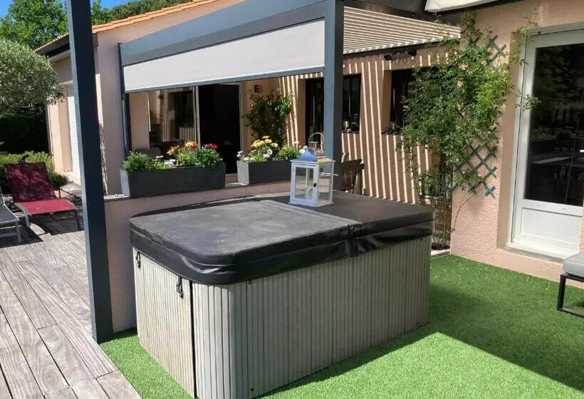 Aamiaismajoitus (B&B) Wine Hôte Chambre D Hôtes