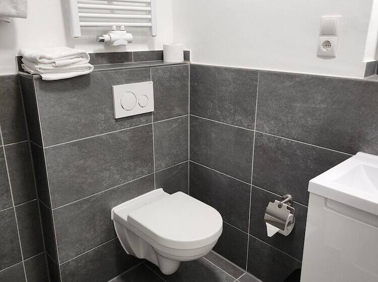 Davin City Aparments   Self Check In