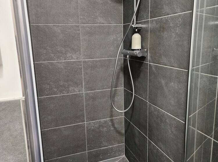 Davin City Aparments   Self Check In