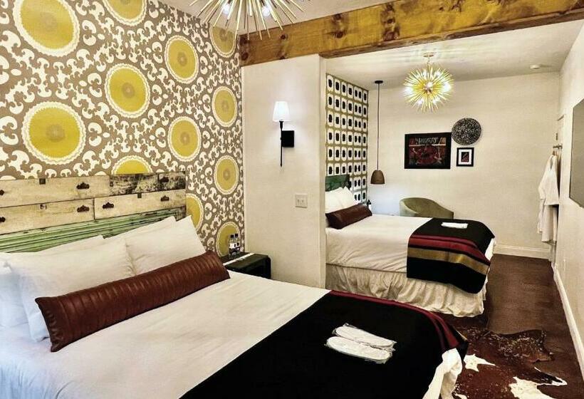 فندق Mulberry Inn