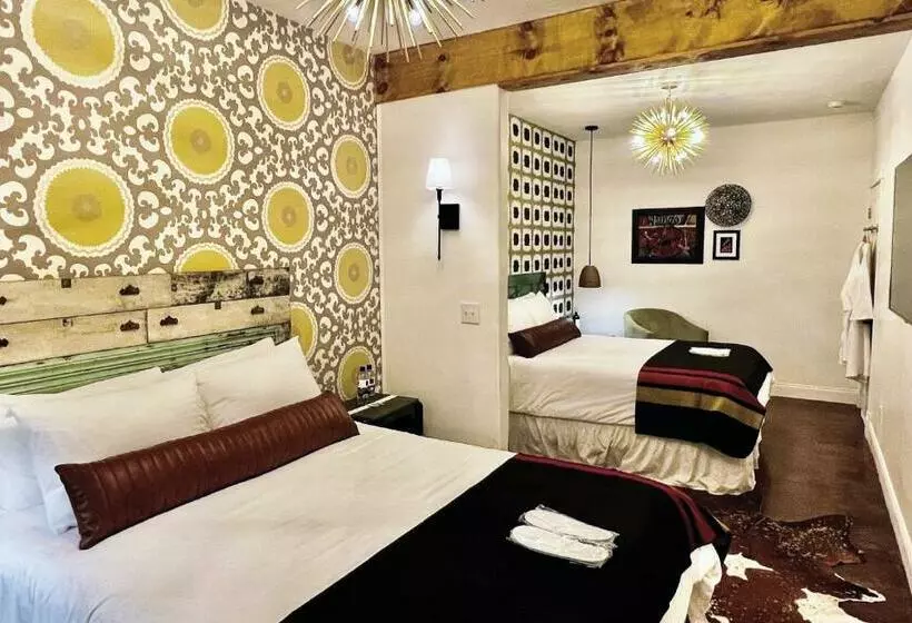 Hotelli Mulberry Inn