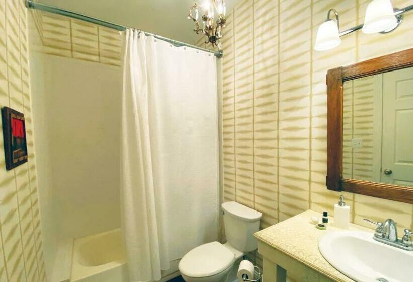 فندق Mulberry Inn