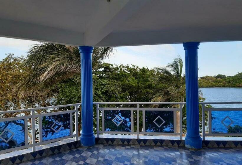 پانسیون Family Residence