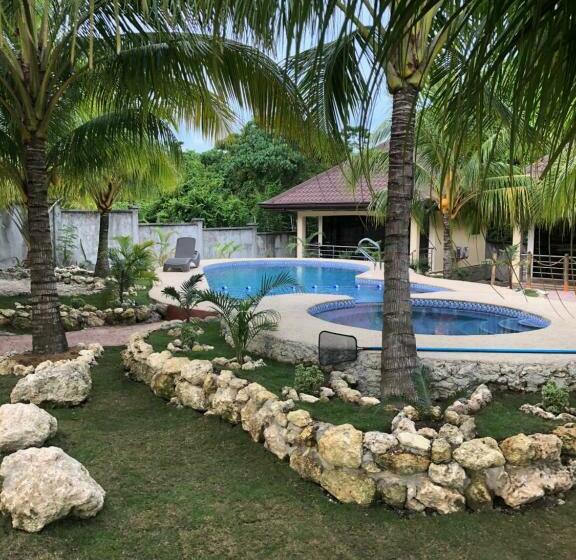 Resort Tyner S Place