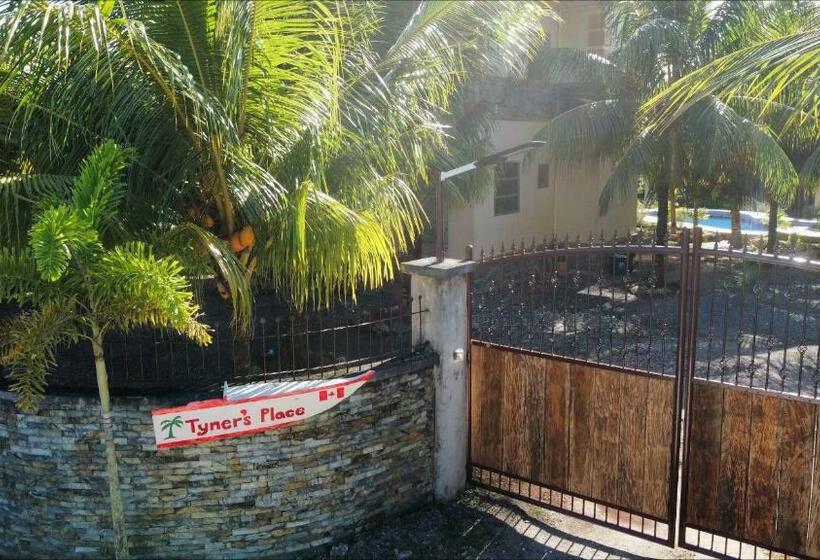 Resort Tyner S Place