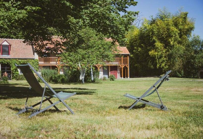 مبيت وإفطار Domaine De Montizeau