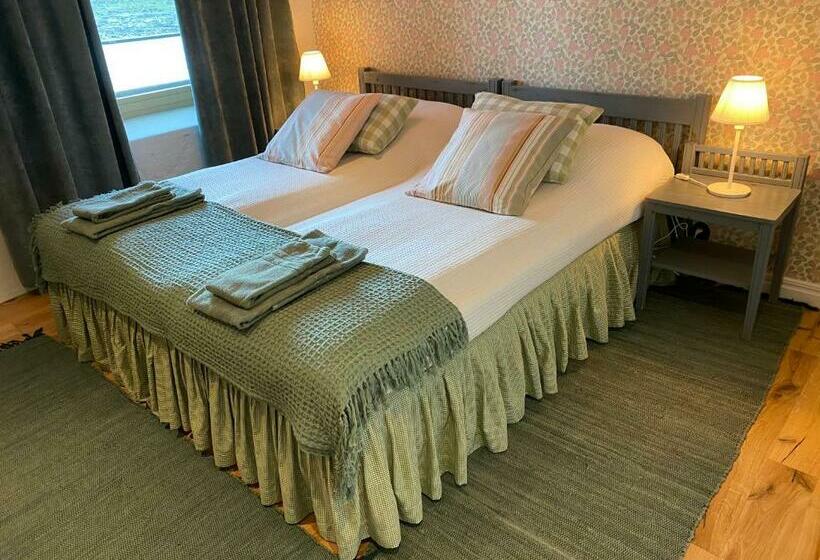 Bed and Breakfast Gård Halltorps Hage