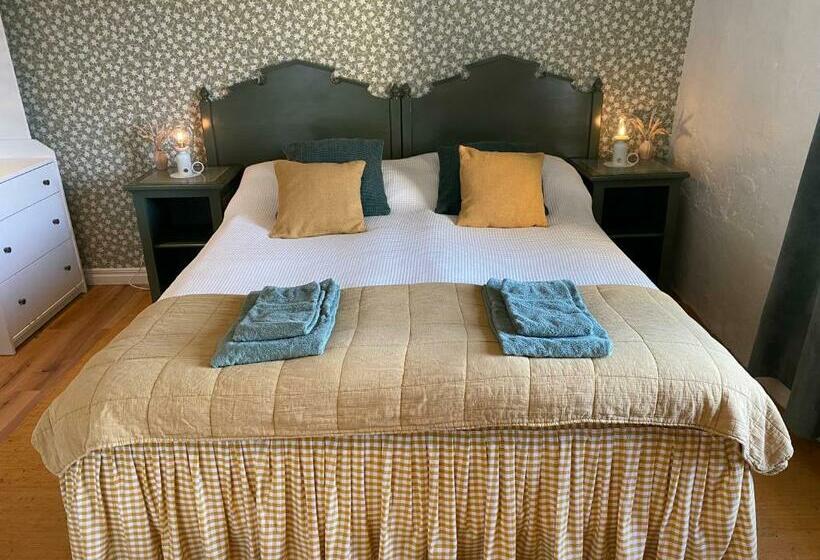 Bed and Breakfast Gård Halltorps Hage