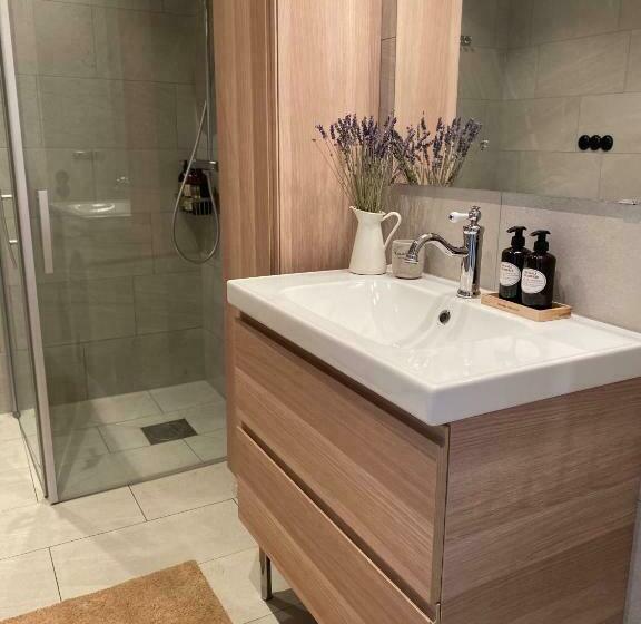 Bed and Breakfast Gård Halltorps Hage