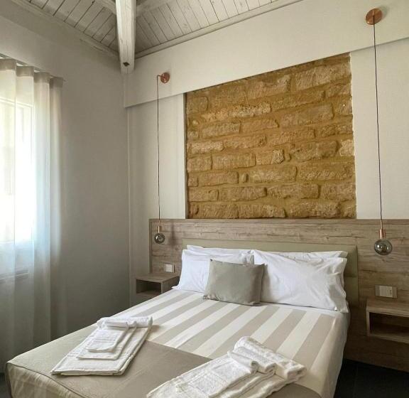 Bed and Breakfast Oneira Rooms