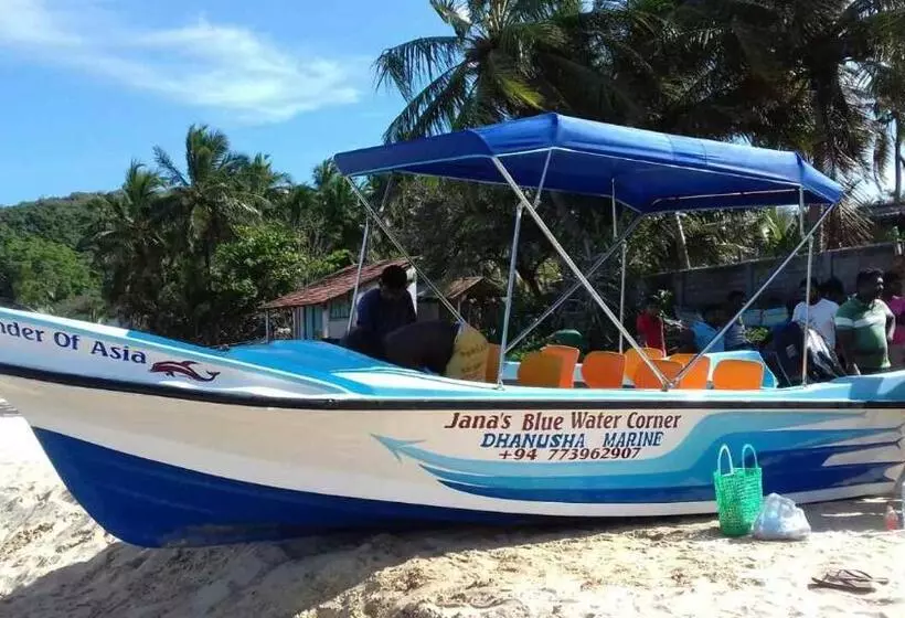 Hotelli Janas Blue Water Corner