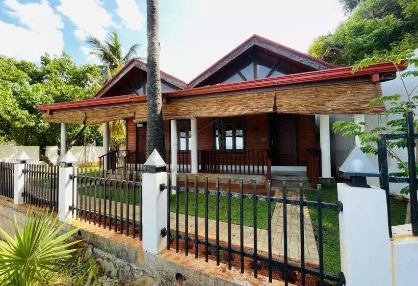 Hotelli Janas Blue Water Corner