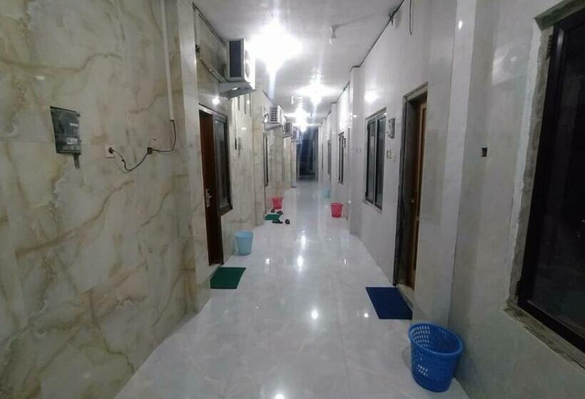 Otel Near Grosir Stono 2