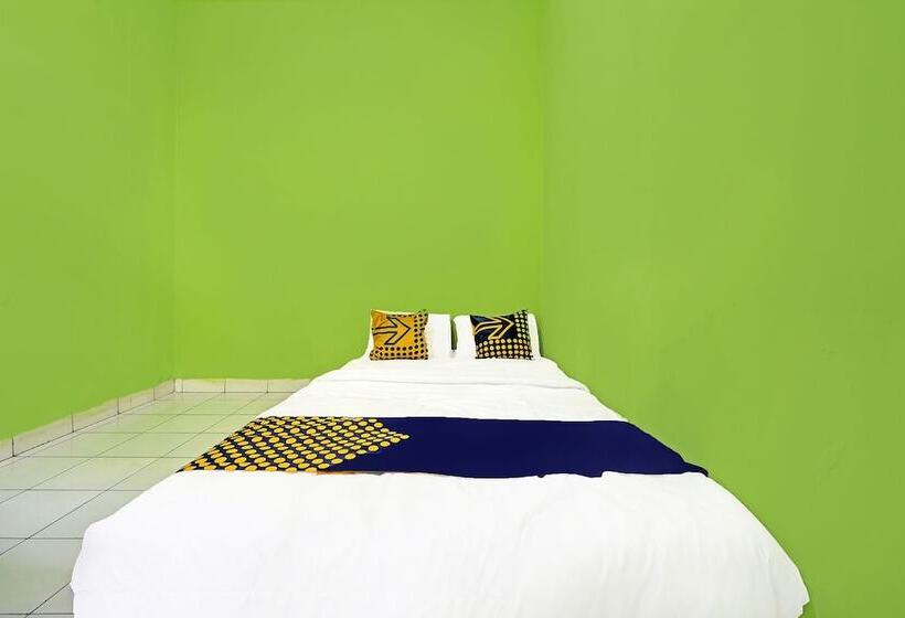 בית מלון כפרי Spot On 91325 Pondok Hijau Guest House Syariah