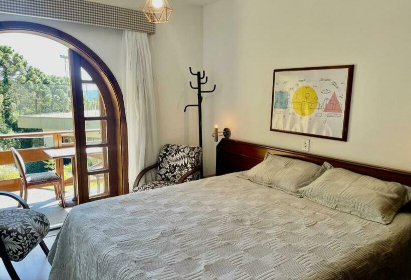 Mineir.inn Piscina Aquecida E Hidro Na Montanha