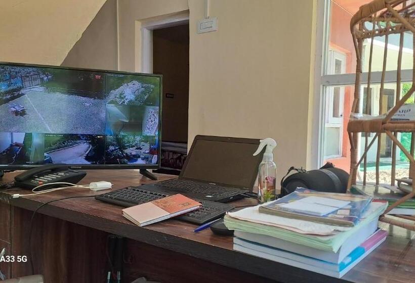 Pensão Al Ayaan Guest House