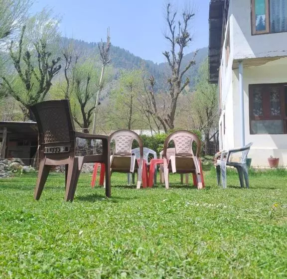 ペンション Al Ayaan Guest House